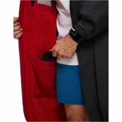 Red Paddle Co. Pro Evo Long Sleeve Changing Robe -Surf Sales Shop 202220Red20Paddle20Co20Pro202.020Long20Sleeve20Change20Robe20002009006012020 20Grey20inside20bottom20pocket.2000x2000