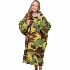 Advance Junior Short Sleeve Change Robe -Surf Sales Shop 202320Dryrobe20Advance20Junior20Short20Sleeve20Changing20Robe20Poncho20DR10020 20Camo20Grey208.2000x2000
