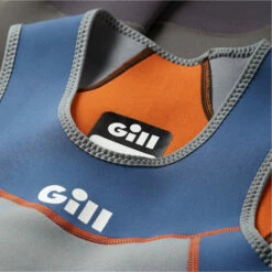 GILL Junior Zenlite 2mm Flatlock Skiff Suit -Surf Sales Shop 202320Gill20Junior20Zenlite202mm20Flatlock20Skiff20Suit205002J20 20Steel20Grey2055.2000x2000