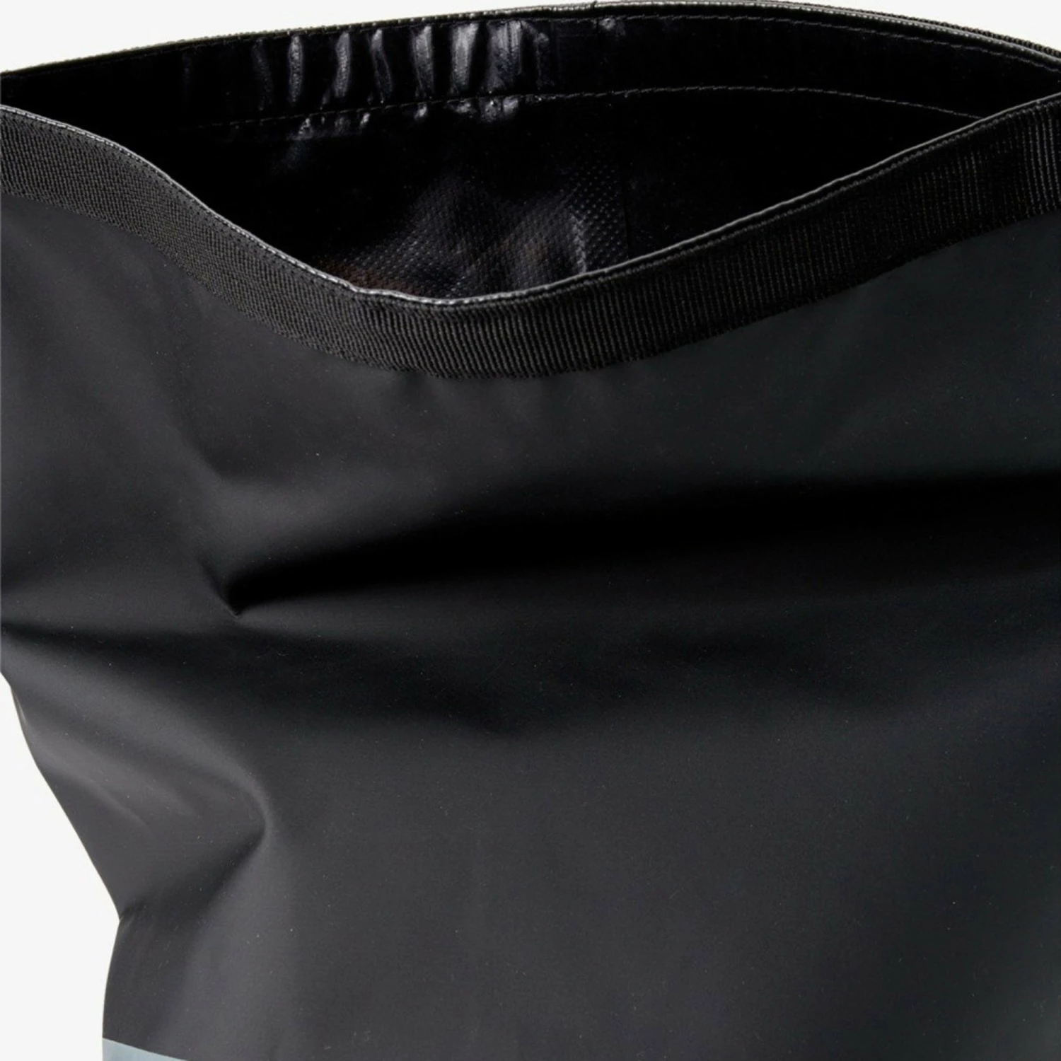 Quiksilver Medium Water Stash 10L Roll Top Surf Pack 6 Quiksilver Medium Water Stash 10L Roll Top Surf Pack - Image 4