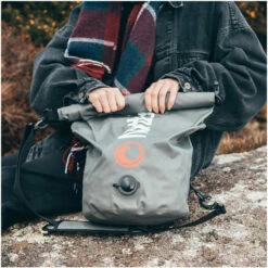 Northcore 30L Waterproof Compression Bag -Surf Sales Shop 40457 202320Northcore2020L20Waterproof20Compression20Bag2034145420 20Grey20Lifestyle206.2000x2000