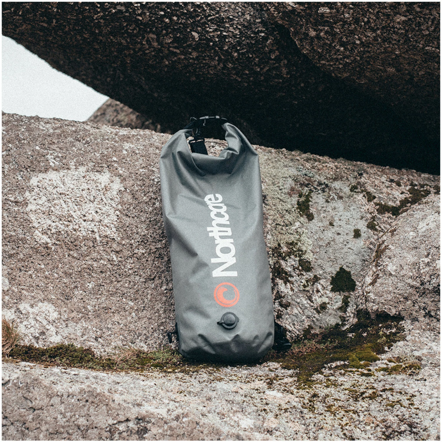 Northcore 20L Waterproof Compression Bag 6 Northcore 20L Waterproof Compression Bag - Image 4