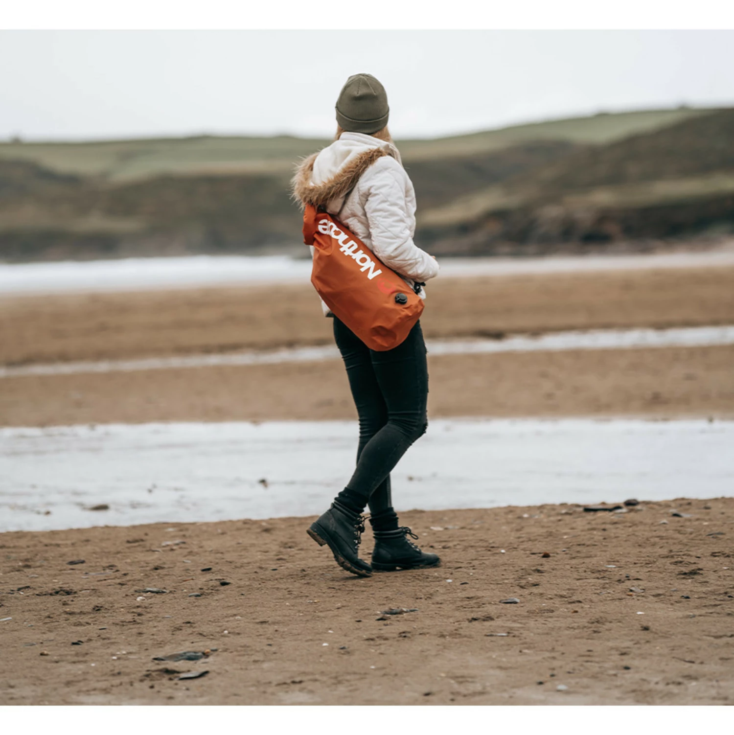 Northcore 20L Compression Bag 6 Northcore 20L Compression Bag - Image 4