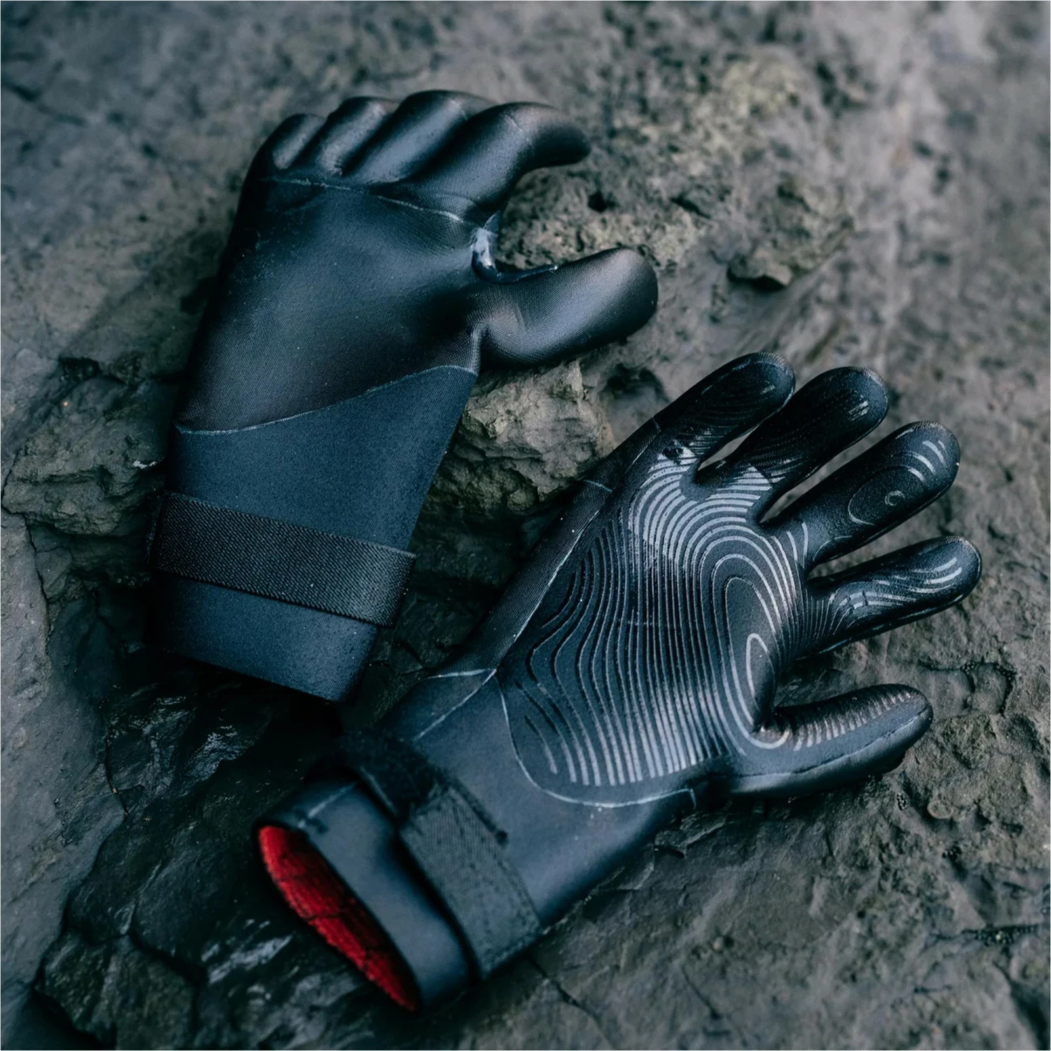 Mystic Supreme 4mm Precurved Gloves 10 Mystic Supreme 4mm Precurved Gloves - Image 8