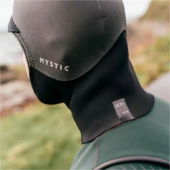 Mystic Roam 3mm Long Wetsuit Hood 12 Mystic Roam 3mm Long Wetsuit Hood -Surf Sales Shop 42085 202320Mystic20Roam203mm20Long20Wetsuit20Hood2035016.23001820 20Black20Lifestyle202.2000x2000
