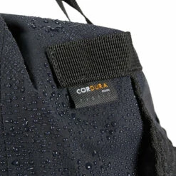 Dakine Packable Rolltop Dry Pack 30L 12 Dakine Packable Rolltop Dry Pack 30L -Surf Sales Shop 42562 202320Dakine20Packable20Rolltop20Dry20Pack2030L20D1000392220 20Black20Close20Up.2000x2000