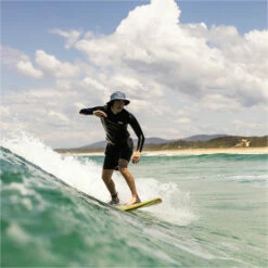 Dakoda Bullet Epoxy Softboard 19 Dakoda Bullet Epoxy Softboard -Surf Sales Shop 44480 202320Ocean20and20Earth20Dakoda20Bullet20Epoxy20Softboard20OESBSD20 20Olive20Lifestyle201.2000x2000