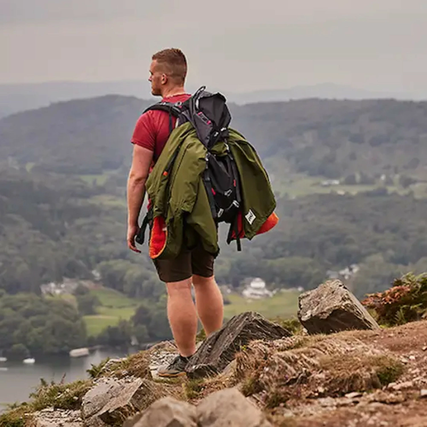 Red Paddle Co. Red Paddle Pro Change 2.0 Short Sleeve Change Robe 10 Red Paddle Co. Red Paddle Pro Change 2.0 Short Sleeve Change Robe - Image 8