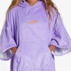 Billabong Womens Hooded Towel Change Robe / Poncho -Surf Sales Shop 45534 202320Billabong20Womens20Hooded20Towel20Change20Robe20Poncho20ABJAA0016920 20Lilac20Breeze20Close20Up.2000x2000