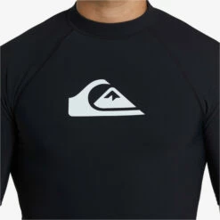 Quiksilver Mens Heater Short Sleeve Rash Vest 11 Quiksilver Mens Heater Short Sleeve Rash Vest -Surf Sales Shop 45615 202320Quiksilver20Mens20Heater20Short20Sleeve20Rash20Vest20EQYWR0323220 20Black20Close20Up.2000x2000