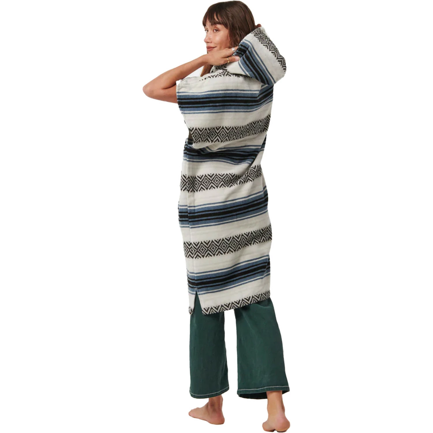 Slowtide Oso Hooded Towel Change Robe / Poncho 4 Slowtide Oso Hooded Towel Change Robe / Poncho - Image 2