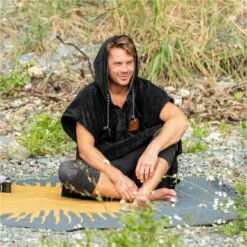 Slowtide The Digs Hooded Towel Change Robe / Poncho 16 Slowtide The Digs Hooded Towel Change Robe / Poncho -Surf Sales Shop 45984 202320Slowtide20The20Digs20Hooded20Towel20Change20Robe20Poncho20ST17320 20Black206.2000x2000