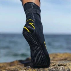 2XU Propel Neoprene Booties 12 2XU Propel Neoprene Booties -Surf Sales Shop 46024 2023202XU20Propel20Neoprene20Booties20UW7023e20 20Black20Ambition205.2000x2000