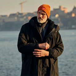 Red Paddle Co. Pro Evo X Long Sleeve Change Robe / Poncho -Surf Sales Shop 46262 202420Red20Paddle20Co20Pro20Evo20X20Long20Sleeve20Changing20Robe2000200900620 20Stealth20Black202.2000x2000