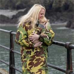 Advance Long Sleeve Change Robe And Dog Robe 21 Advance Long Sleeve Change Robe And Dog Robe -Surf Sales Shop 46411 202320Dryrobe20Dog20Robe20DRDR120 20Camo20Grey20LS.2000x2000