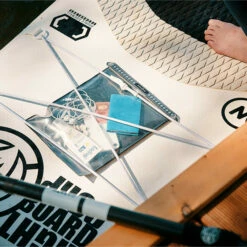 Fidlock Magnetic Mega Dry Bag 9 Fidlock Magnetic Mega Dry Bag -Surf Sales Shop Dry20Bag20Mega20XL sized20magnetic20self sealing20bag20Lifestyle202.2000x2000