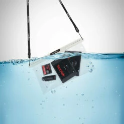 Fidlock Magnetic Multi Dry Bag 7 Fidlock Magnetic Multi Dry Bag -Surf Sales Shop Dry20Bag20Multi20L sized20magnetic20self sealing20bag20front.2000x2000