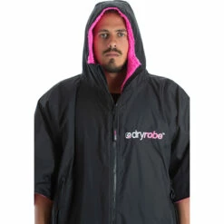 Advance Short Sleeve Change Robe 11 Advance Short Sleeve Change Robe -Surf Sales Shop Dryrobe Advance Short Sleeve Premium Outdoor Change Robe DR100 Black Pink Hood.2000x2000